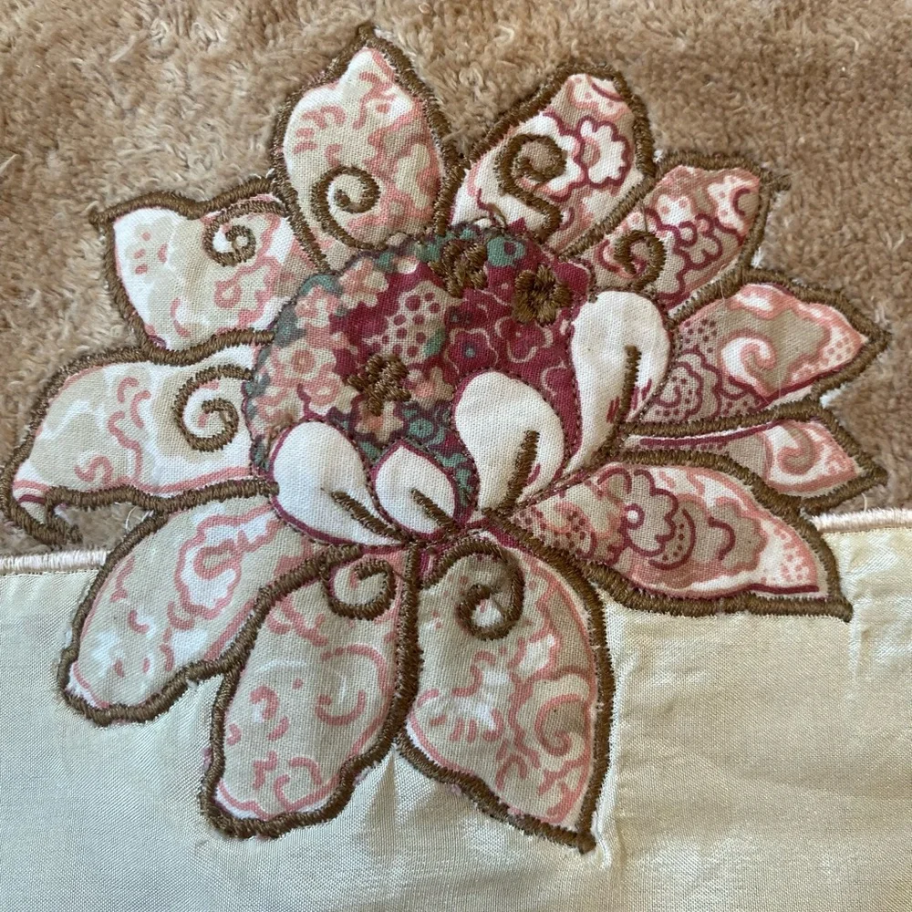 Fancy Bath & Hand Towel Set Guest  Tassels Embroidered Floral TanPlum 100 Cotton